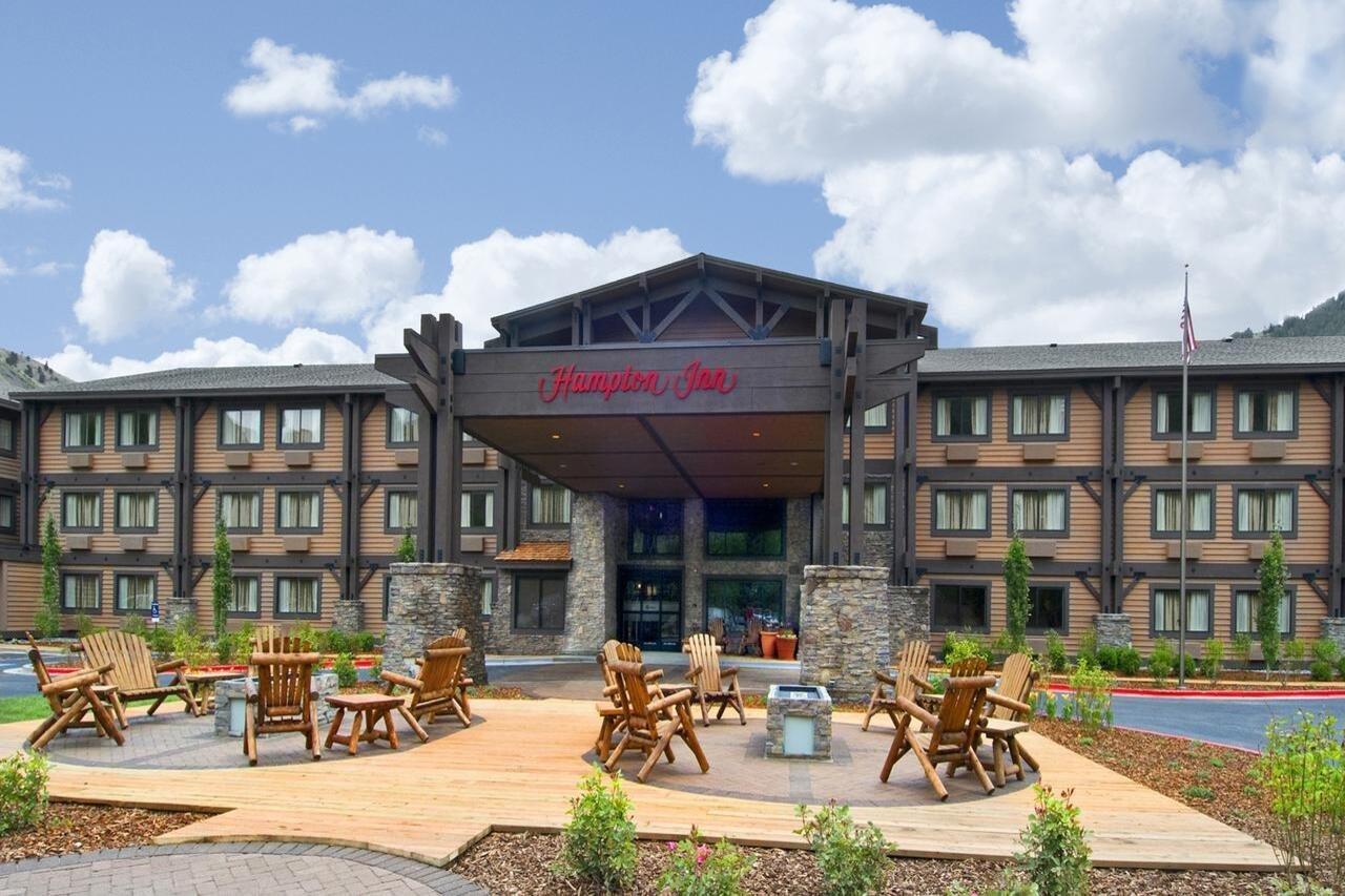 Hampton Inn Jackson-College Avenue Eksteriør billede