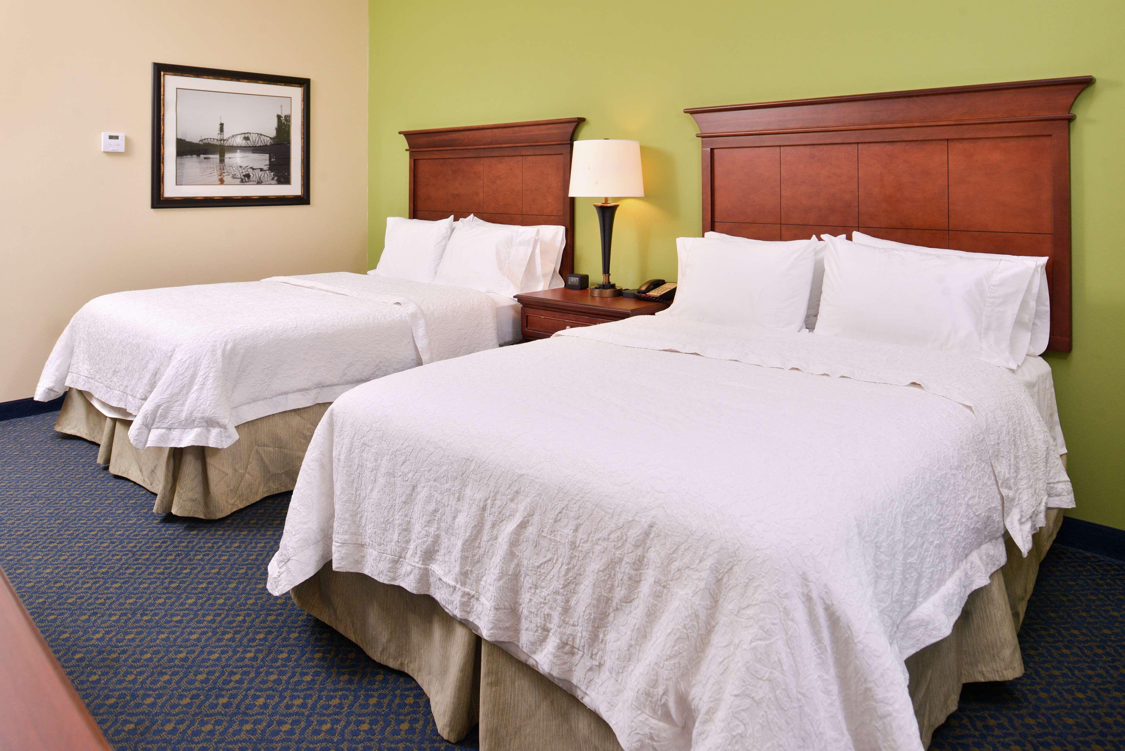 Hampton Inn Jackson-College Avenue Eksteriør billede