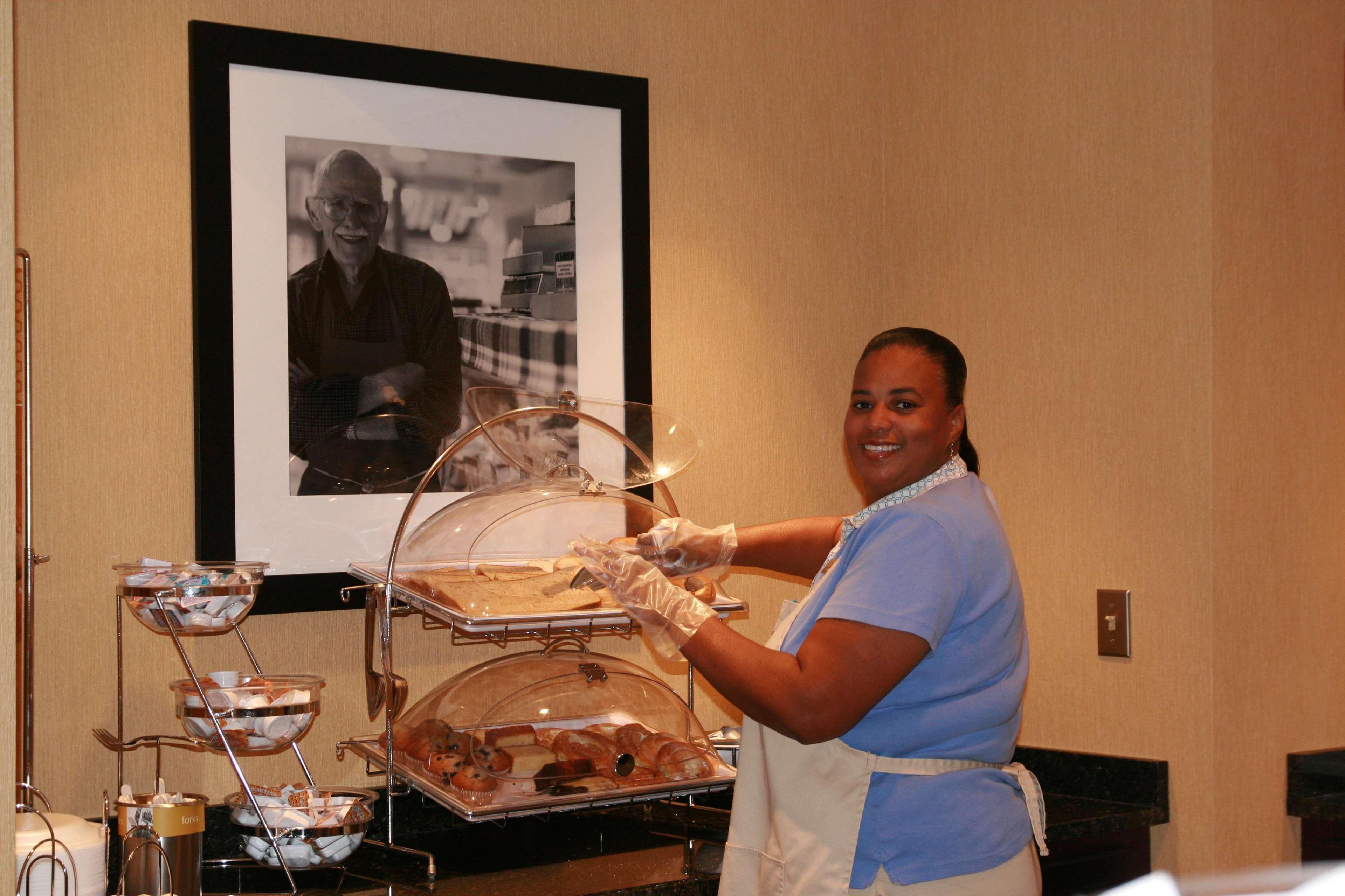 Hampton Inn Jackson-College Avenue Restaurant billede