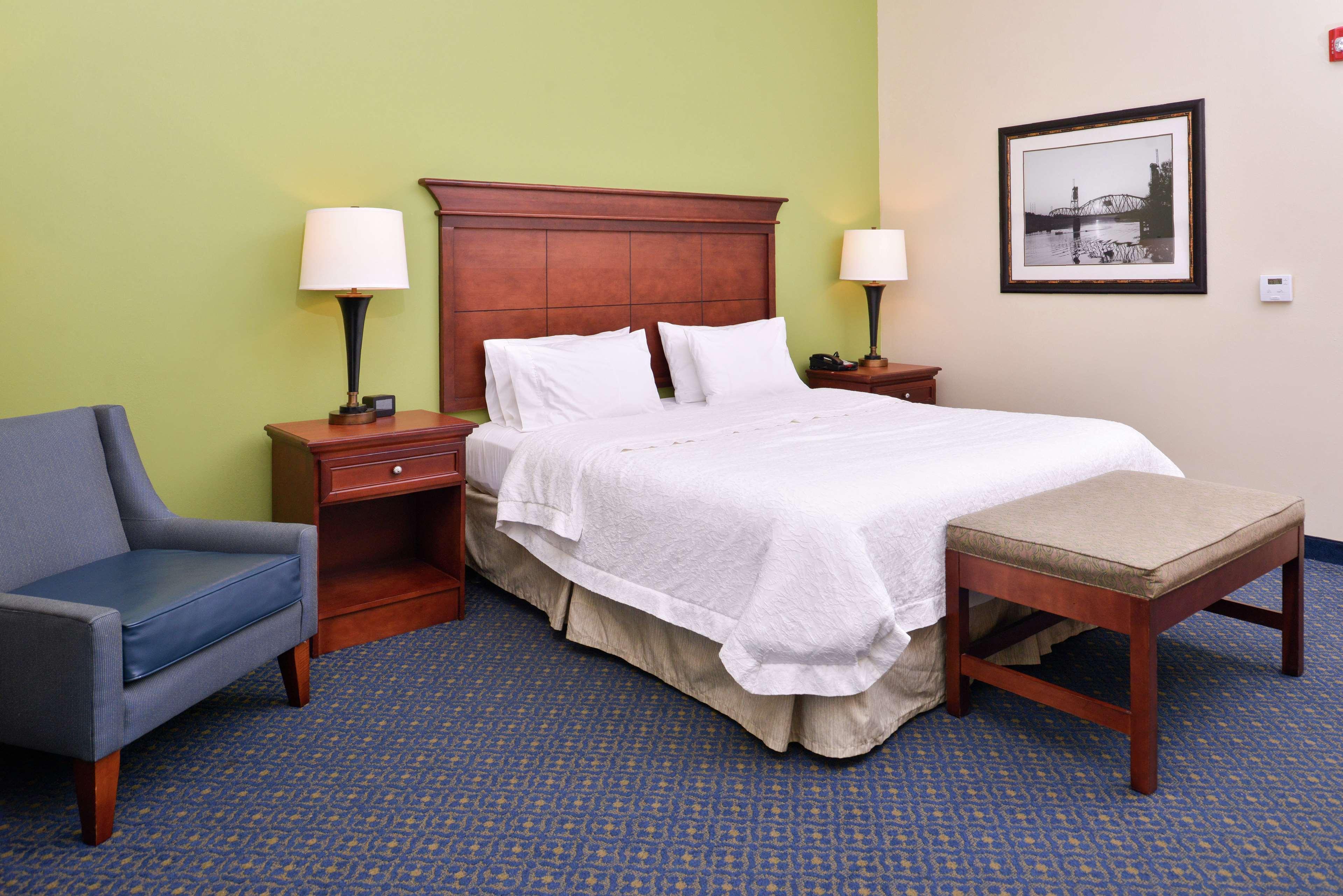 Hampton Inn Jackson-College Avenue Eksteriør billede