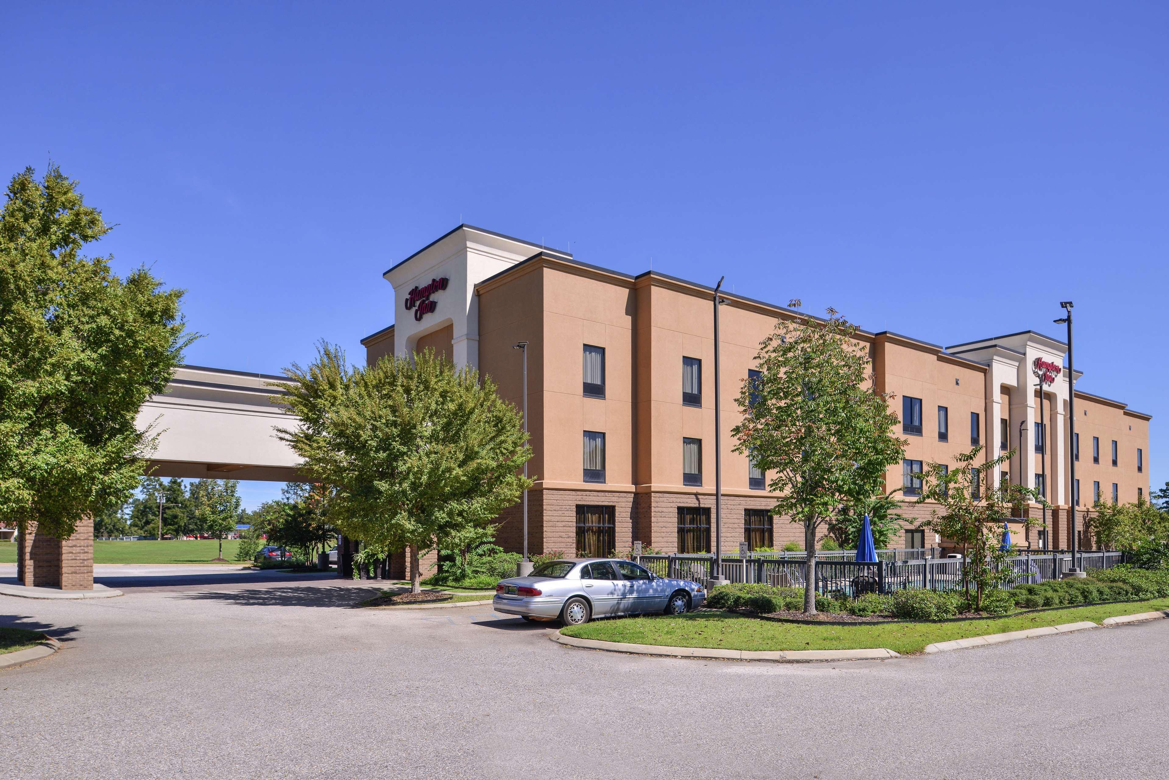 Hampton Inn Jackson-College Avenue Eksteriør billede