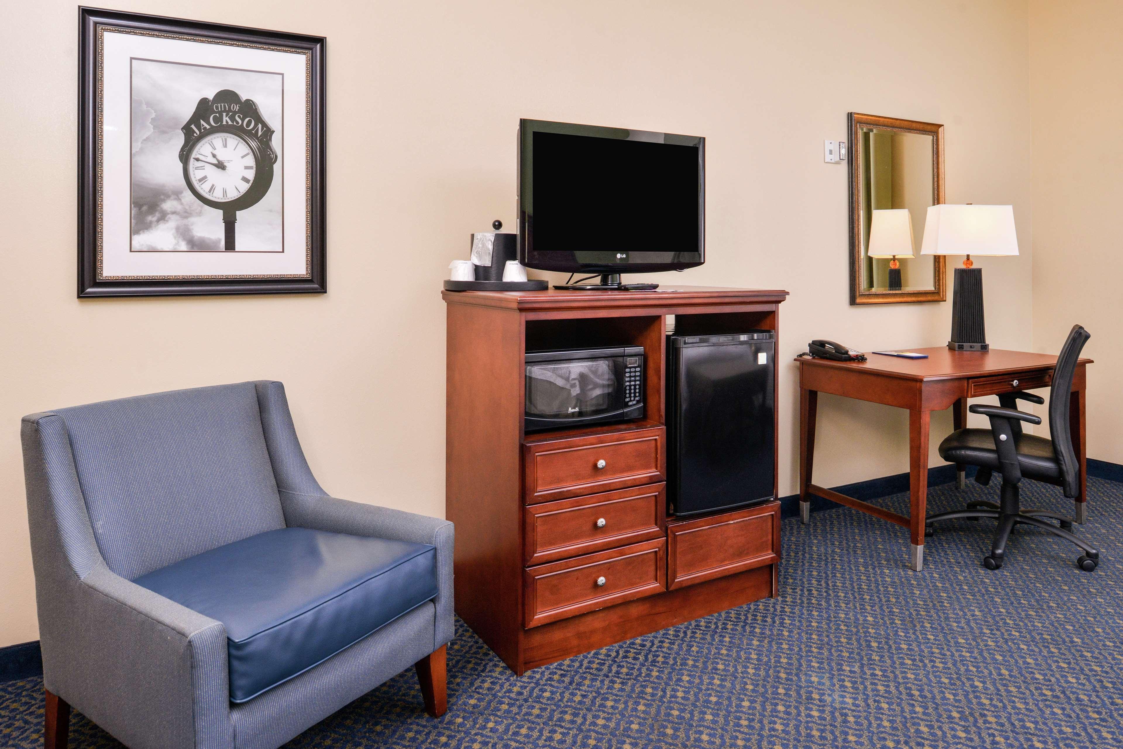 Hampton Inn Jackson-College Avenue Eksteriør billede