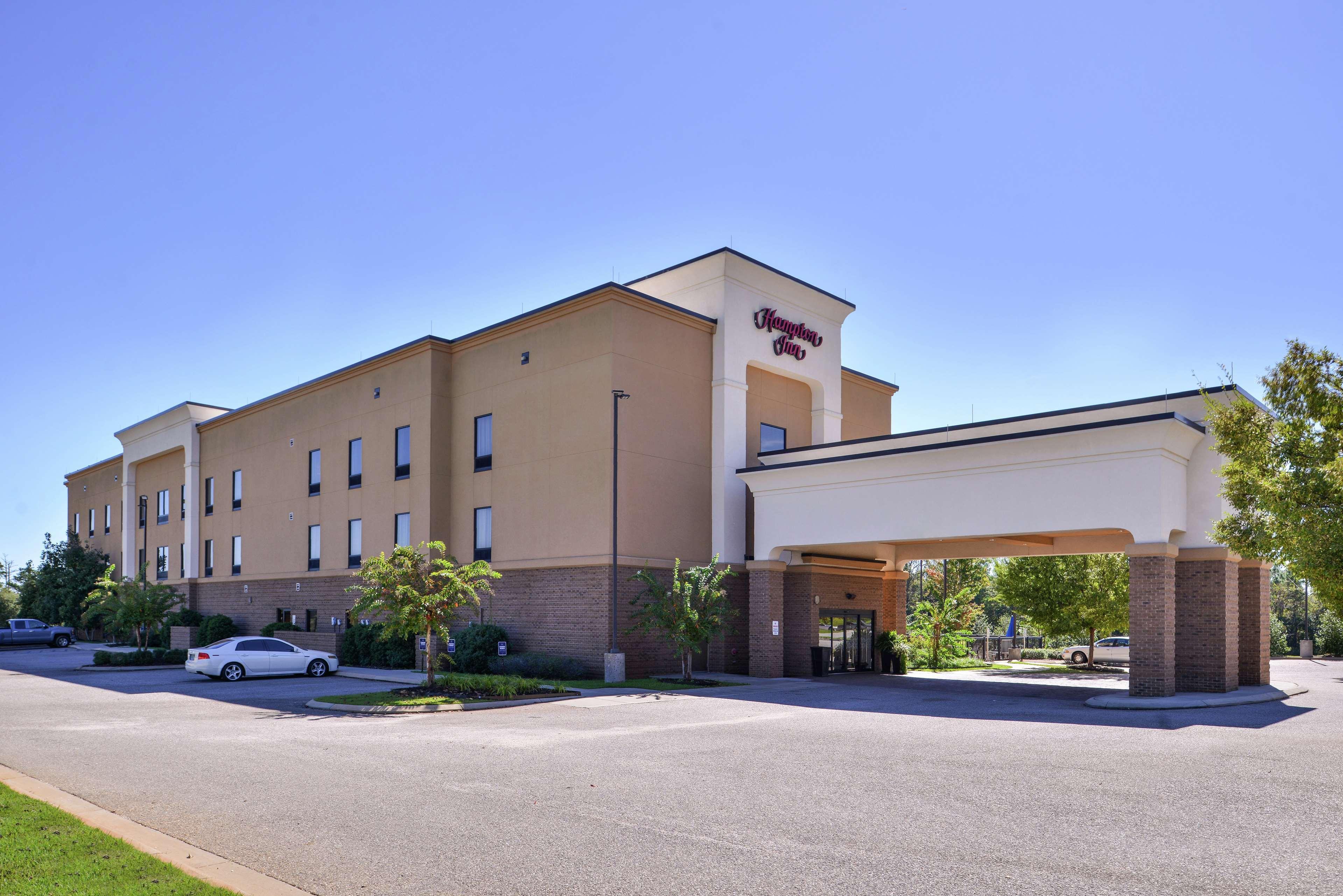 Hampton Inn Jackson-College Avenue Eksteriør billede