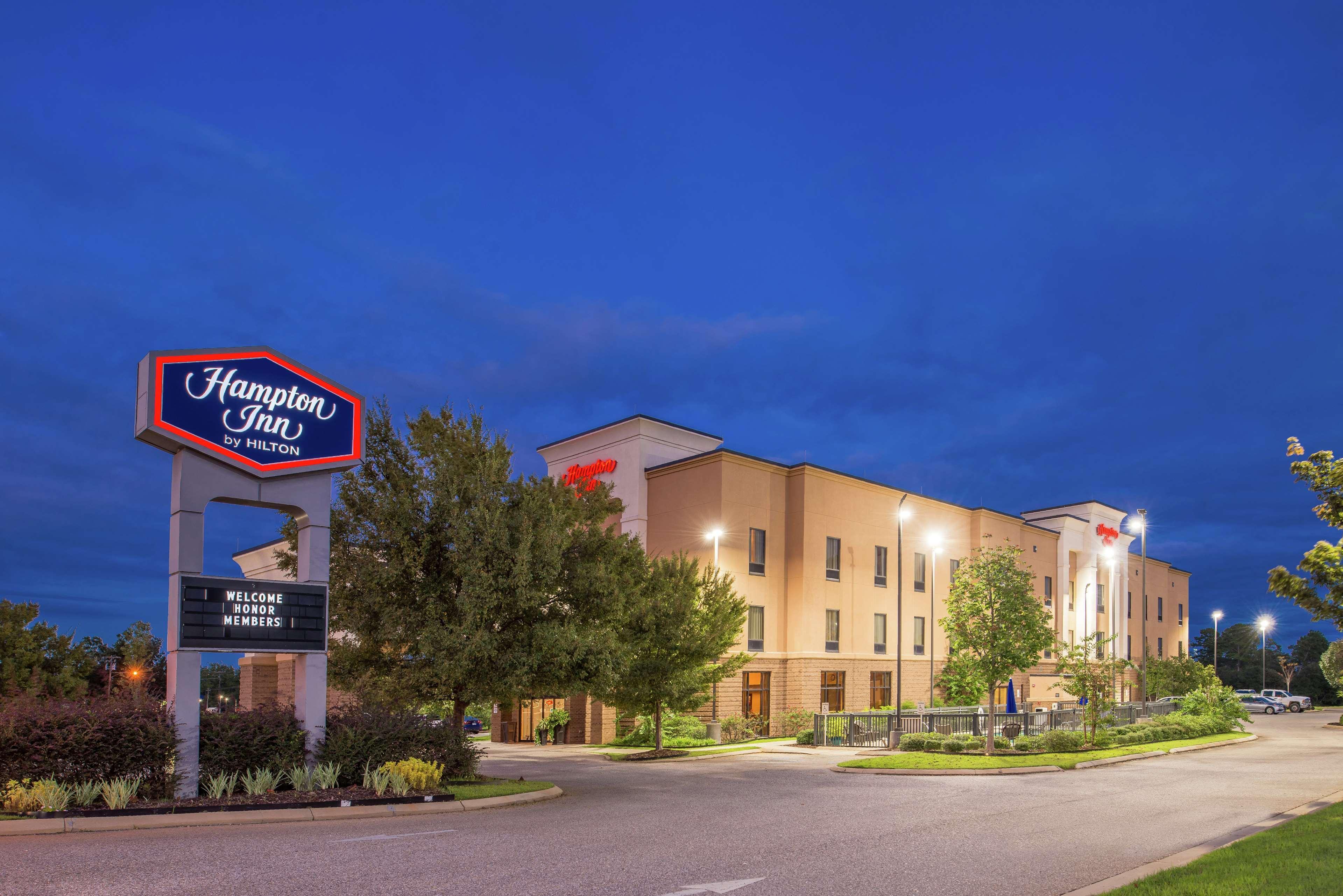 Hampton Inn Jackson-College Avenue Eksteriør billede