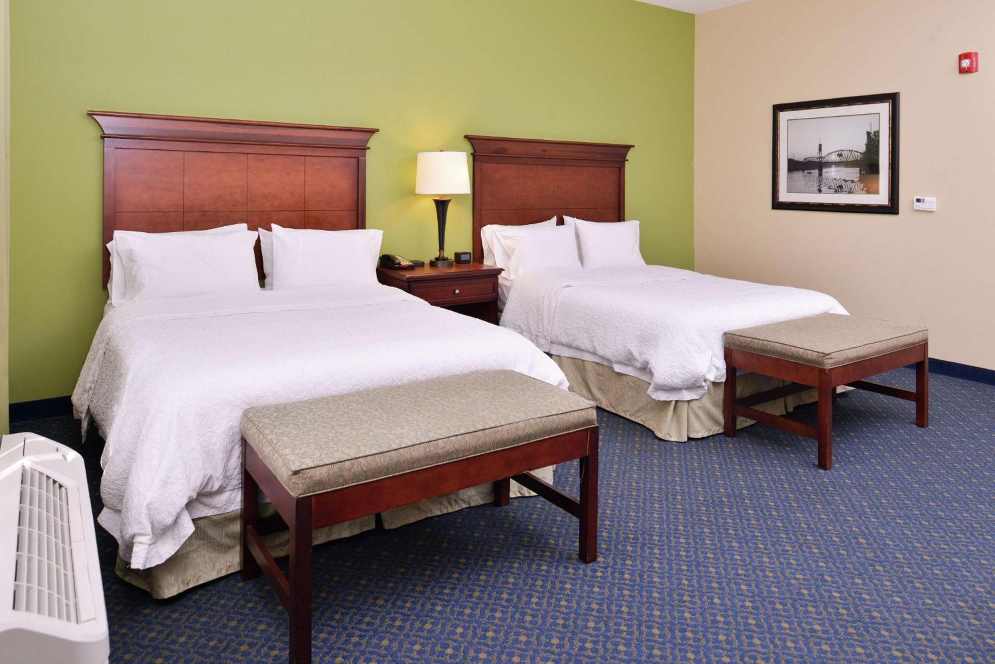 Hampton Inn Jackson-College Avenue Eksteriør billede